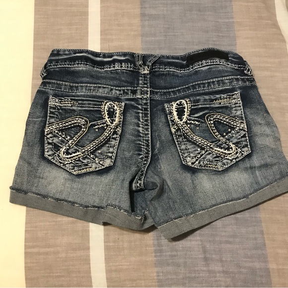 Jean shorts - Picture 3 of 4